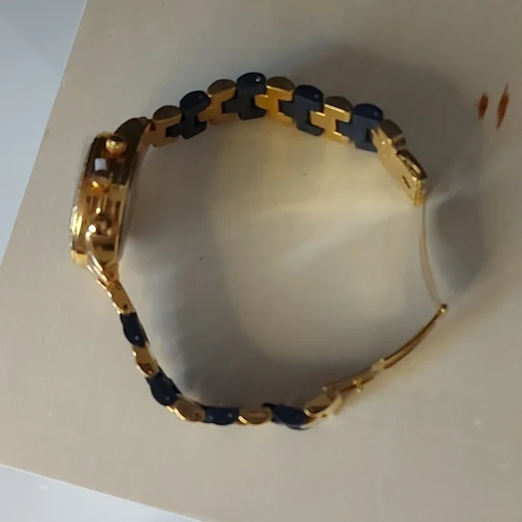 Mark. Watch - Picture 3 of 3